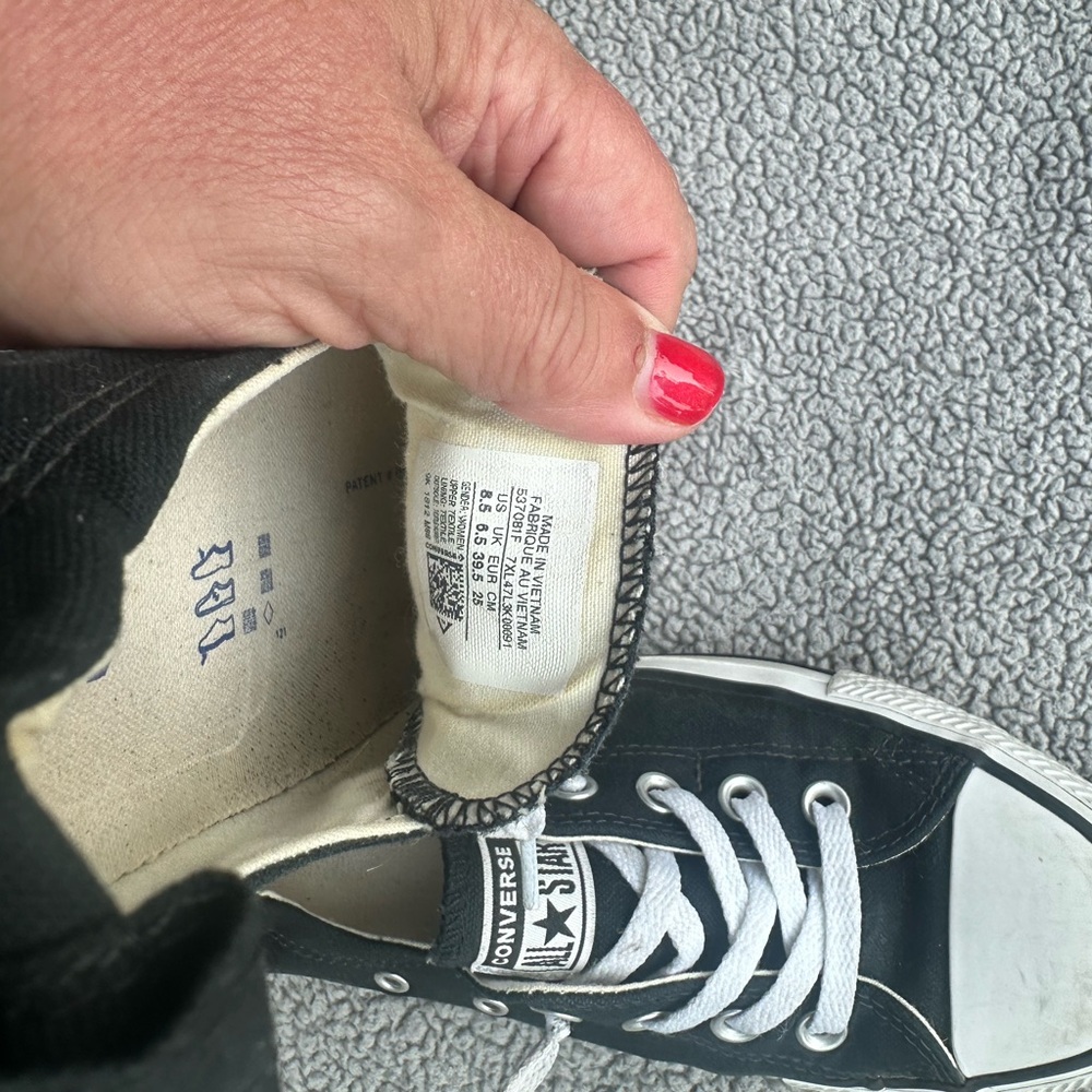 Converse Black and White Sneakers Slip-On Style - Picture 3 of 5